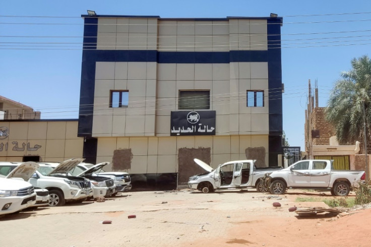 Residents of densely-populated neighbourhoods have accused RSF fighters of widespread break-ins and looting