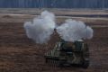 Polish army trains with new tanks and howitzers from South Korea