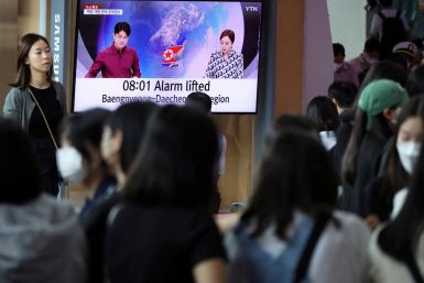 North Korea fires what it called a space satellite toward the south